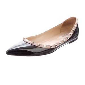 Valentino Garavani
Rockstud Flats